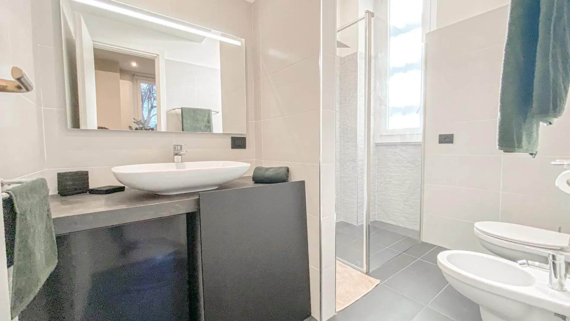 Paoli Suite Bosco Verticale - 15 Min From Duomo Milan Apartment
