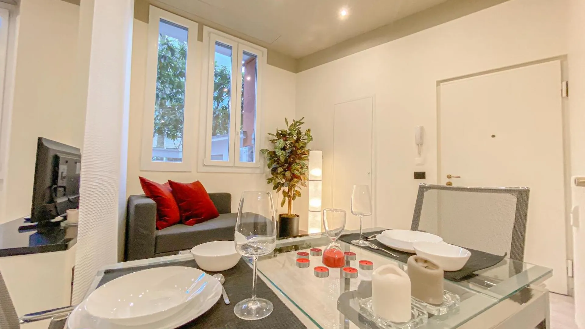 Paoli Suite Bosco Verticale - 15 Min From Duomo Milan Apartment
