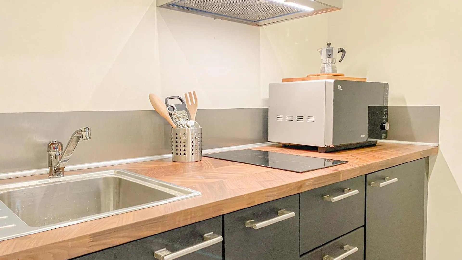Paoli Suite Bosco Verticale - 15 Min From Duomo Milano 0*,